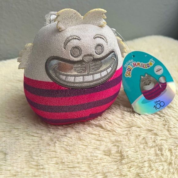 Cheshire Cat Disney Squishmallow - Picture 2 of 6
